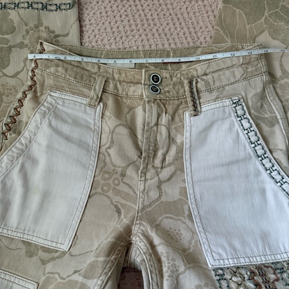 Pilcro by Anthropologie The Camp Wanderer Patchwork Embroidered Cargo Pant Sz 26 - Picture 11 of 13